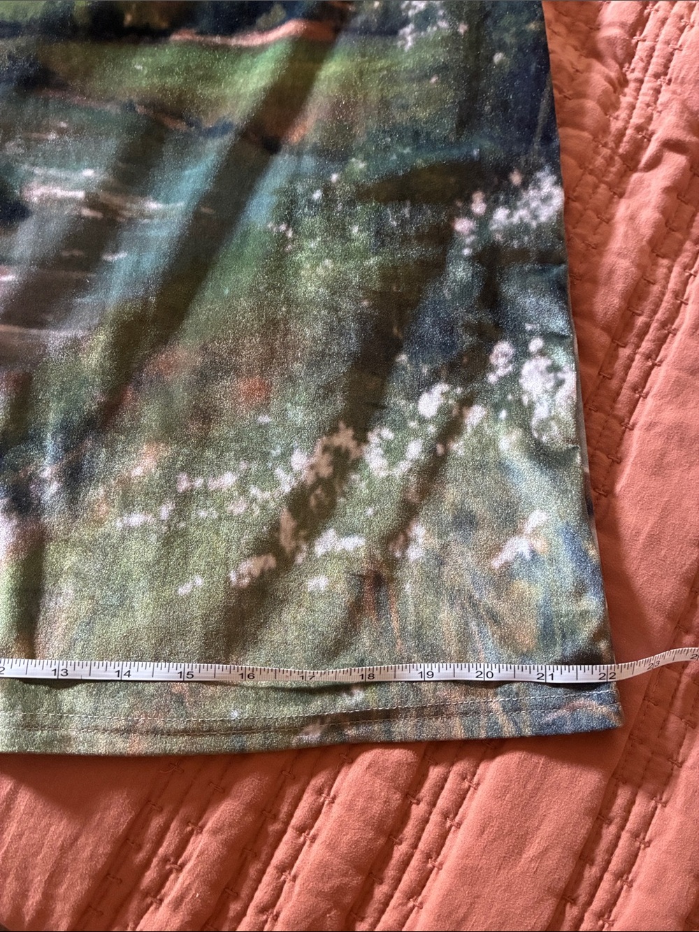 Landscape scenic pastoral print graphic body con velvet velour midi dress size M - Picture 9 of 11